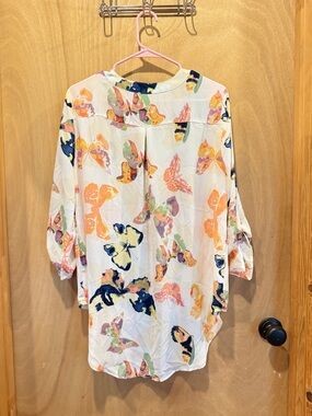 Cato White Button-Down Blouse with Multicolor Butterfly Print